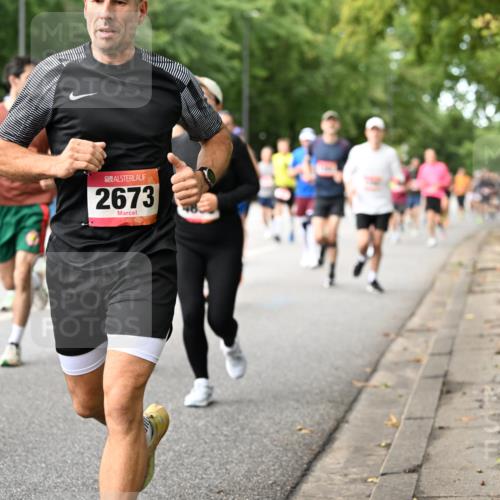 06.09.2026 - CURREX Alsterlauf Dr. Thomas Lammeyer http://msf.ph/oto/10114442 06.09.2026 09:07:42 Laufen 2673 meine-sportfotos.de