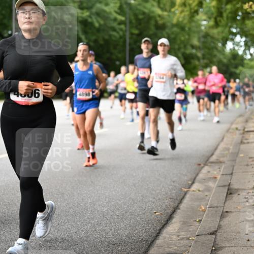 06.09.2026 - CURREX Alsterlauf Dr. Thomas Lammeyer http://msf.ph/oto/10114448 06.09.2026 09:07:43 Laufen 3073, 4306, 4898 meine-sportfotos.de