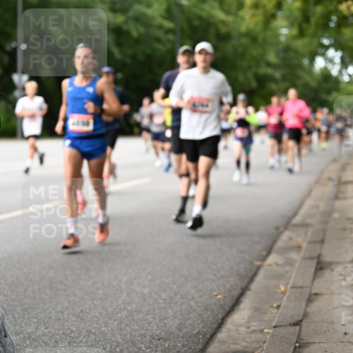 06.09.2026 - CURREX Alsterlauf Dr. Thomas Lammeyer http://msf.ph/oto/10114451 06.09.2026 09:07:43 Laufen 06 meine-sportfotos.de