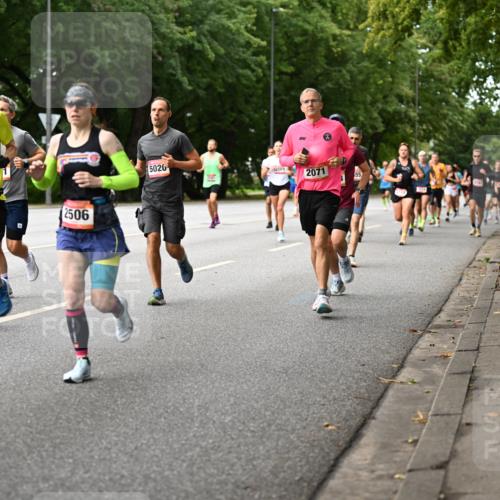 06.09.2026 - CURREX Alsterlauf Dr. Thomas Lammeyer http://msf.ph/oto/10114472 06.09.2026 09:07:47 Laufen 3045, 2506, 5020, 569, 2071 meine-sportfotos.de