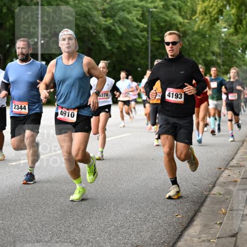 06.09.2026 - CURREX Alsterlauf Dr. Thomas Lammeyer http://msf.ph/oto/10114510 06.09.2026 09:07:53 Laufen 806, 274, 2344, 4910, 5378, 4193 meine-sportfotos.de