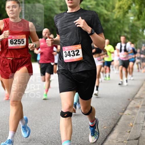 06.09.2026 - CURREX Alsterlauf Dr. Thomas Lammeyer http://msf.ph/oto/10114531 06.09.2026 09:07:56 Laufen 4141, 6255, 3432 meine-sportfotos.de