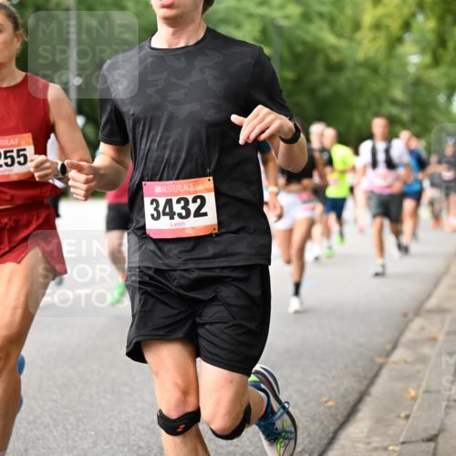 06.09.2026 - CURREX Alsterlauf Dr. Thomas Lammeyer http://msf.ph/oto/10114532 06.09.2026 09:07:56 Laufen 6255, 3432 meine-sportfotos.de