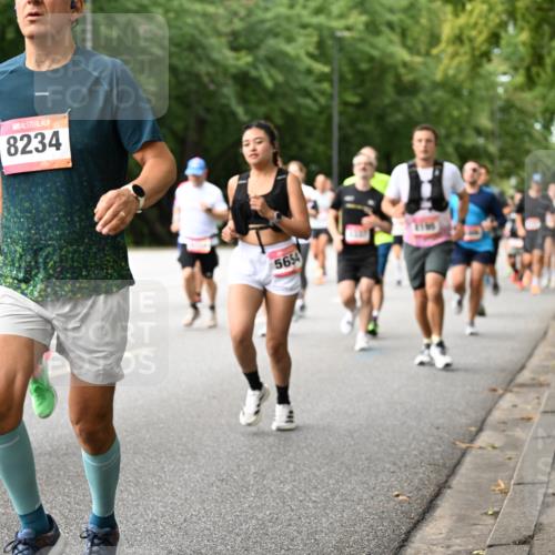 06.09.2026 - CURREX Alsterlauf Dr. Thomas Lammeyer http://msf.ph/oto/10114537 06.09.2026 09:07:57 Laufen 8234, 5654 meine-sportfotos.de