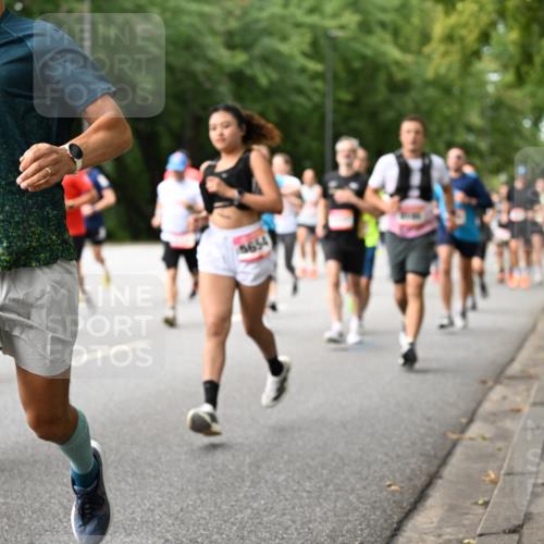 06.09.2026 - CURREX Alsterlauf Dr. Thomas Lammeyer http://msf.ph/oto/10114538 06.09.2026 09:07:57 Laufen 8234, 5654 meine-sportfotos.de