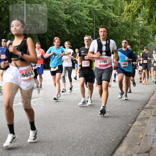 06.09.2026 - CURREX Alsterlauf Dr. Thomas Lammeyer http://msf.ph/oto/10114543 06.09.2026 09:07:58 Laufen 5705, 4212, 077, 618, 3063, 5654, 15847, 8337, 8195, 8322, 5906 meine-sportfotos.de