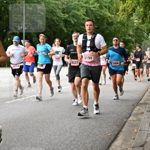 06.09.2026 - CURREX Alsterlauf Dr. Thomas Lammeyer http://msf.ph/oto/10114545 06.09.2026 09:07:58 Laufen 5654, 2618, 3063, 5714, 5847, 8337, 8195, 97, 5906 meine-sportfotos.de
