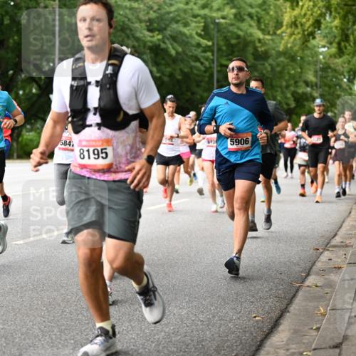 06.09.2026 - CURREX Alsterlauf Dr. Thomas Lammeyer http://msf.ph/oto/10114552 06.09.2026 09:07:59 Laufen 3063, 714, 2518, 584, 8195, 5906 meine-sportfotos.de
