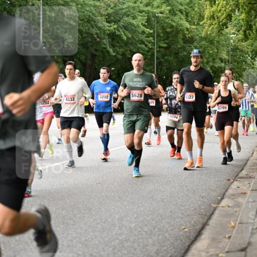 06.09.2026 - CURREX Alsterlauf Dr. Thomas Lammeyer http://msf.ph/oto/10114567 06.09.2026 09:08:01 Laufen 5, 5297, 4532, 3202, 5628, 5202, 071, 8204, 8322, 8299 meine-sportfotos.de