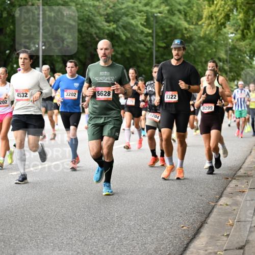 06.09.2026 - CURREX Alsterlauf Dr. Thomas Lammeyer http://msf.ph/oto/10114572 06.09.2026 09:08:02 Laufen 3202, 5628, 5125, 4532, 5202, 8204, 8322, 8299 meine-sportfotos.de