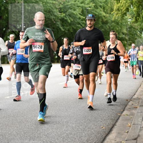 06.09.2026 - CURREX Alsterlauf Dr. Thomas Lammeyer http://msf.ph/oto/10114574 06.09.2026 09:08:02 Laufen 5, 4532, 456, 3202, 5628, 8071, 8322, 8204, 027, 8299 meine-sportfotos.de