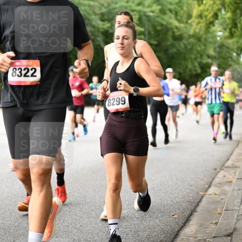 06.09.2026 - CURREX Alsterlauf Dr. Thomas Lammeyer http://msf.ph/oto/10114584 06.09.2026 09:08:04 Laufen 8322, 8299 meine-sportfotos.de