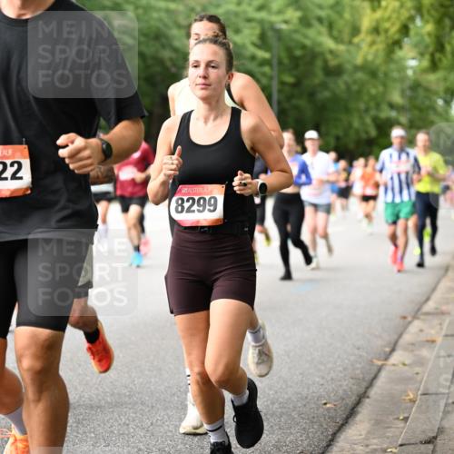 06.09.2026 - CURREX Alsterlauf Dr. Thomas Lammeyer http://msf.ph/oto/10114585 06.09.2026 09:08:04 Laufen 8322, 8299 meine-sportfotos.de