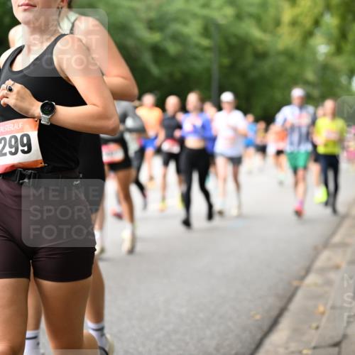 06.09.2026 - CURREX Alsterlauf Dr. Thomas Lammeyer http://msf.ph/oto/10114589 06.09.2026 09:08:05 Laufen 8299 meine-sportfotos.de