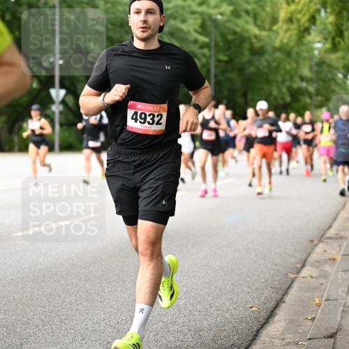 06.09.2026 - CURREX Alsterlauf Dr. Thomas Lammeyer http://msf.ph/oto/10114611 06.09.2026 09:08:09 Laufen 4932 meine-sportfotos.de