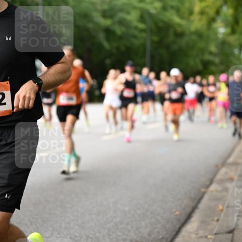 06.09.2026 - CURREX Alsterlauf Dr. Thomas Lammeyer http://msf.ph/oto/10114615 06.09.2026 09:08:09 Laufen 4932 meine-sportfotos.de