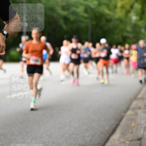 06.09.2026 - CURREX Alsterlauf Dr. Thomas Lammeyer http://msf.ph/oto/10114616 06.09.2026 09:08:09 Laufen 32 meine-sportfotos.de