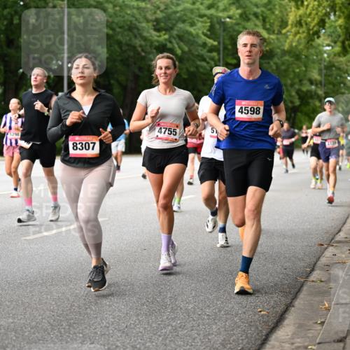 06.09.2026 - CURREX Alsterlauf Dr. Thomas Lammeyer http://msf.ph/oto/10114664 06.09.2026 09:08:17 Laufen 5298, 6162, 8307, 51, 4755, 4598, 4128 meine-sportfotos.de
