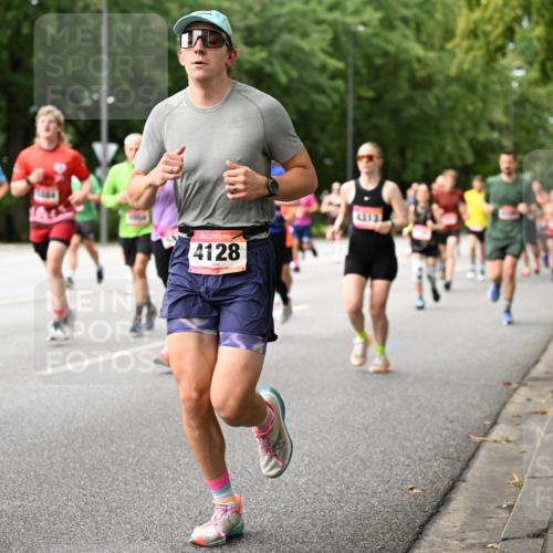 06.09.2026 - CURREX Alsterlauf Dr. Thomas Lammeyer http://msf.ph/oto/10114686 06.09.2026 09:08:20 Laufen 2434, 4128 meine-sportfotos.de