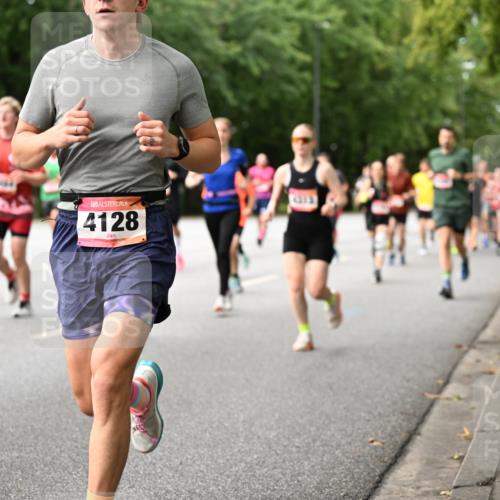 06.09.2026 - CURREX Alsterlauf Dr. Thomas Lammeyer http://msf.ph/oto/10114688 06.09.2026 09:08:20 Laufen 4128 meine-sportfotos.de