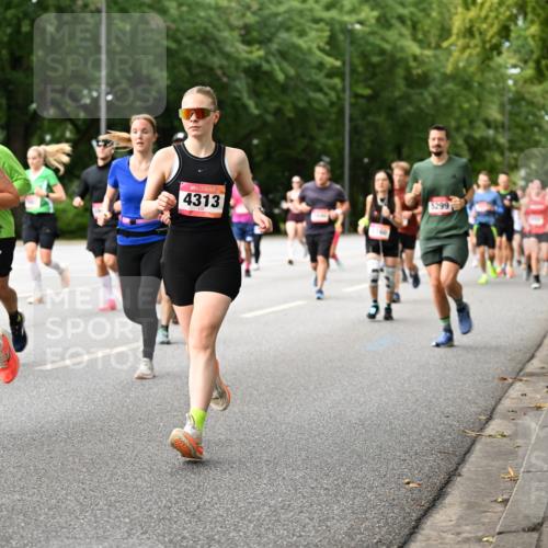 06.09.2026 - CURREX Alsterlauf Dr. Thomas Lammeyer http://msf.ph/oto/10114693 06.09.2026 09:08:21 Laufen 5839, 4313, 5299 meine-sportfotos.de