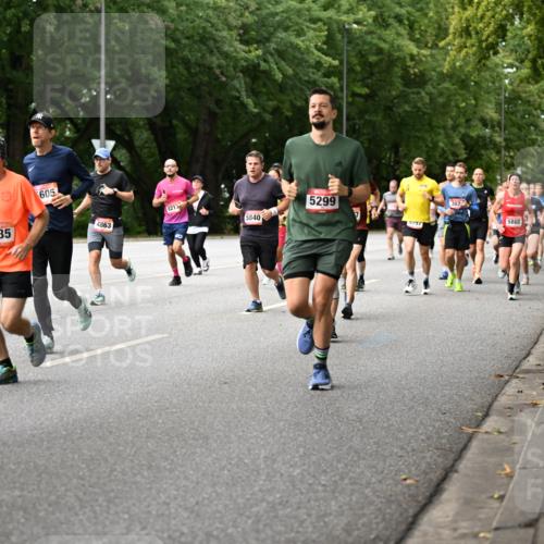 06.09.2026 - CURREX Alsterlauf Dr. Thomas Lammeyer http://msf.ph/oto/10114699 06.09.2026 09:08:22 Laufen 5935, 605, 4863, 8217, 5840, 5299, 4997, 387, 5868 meine-sportfotos.de