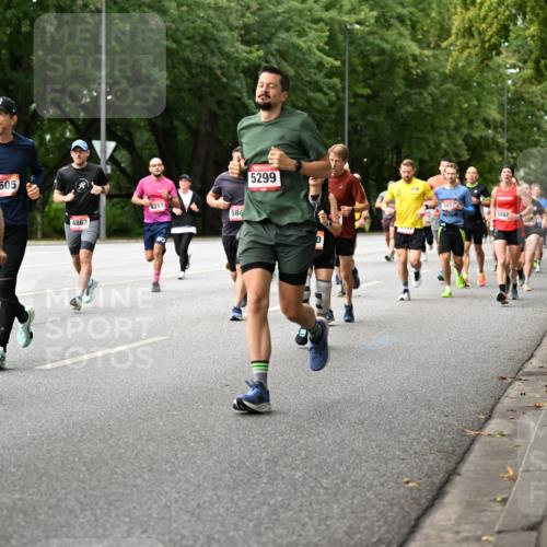 06.09.2026 - CURREX Alsterlauf Dr. Thomas Lammeyer http://msf.ph/oto/10114701 06.09.2026 09:08:23 Laufen 07, 935, 5605, 4863, 8217, 584, 5299, 387, 586, 5 meine-sportfotos.de