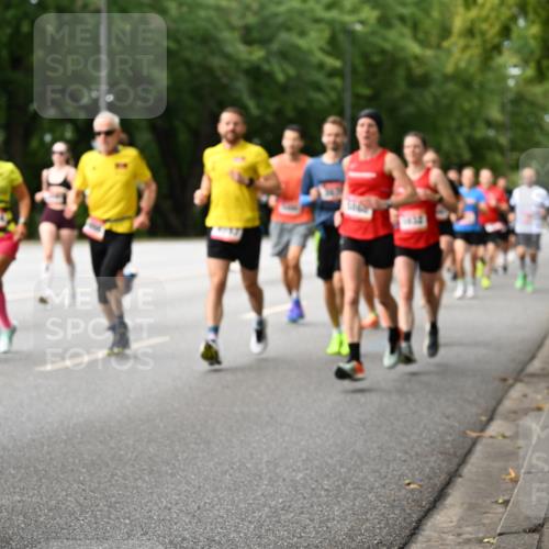 06.09.2026 - CURREX Alsterlauf Dr. Thomas Lammeyer http://msf.ph/oto/10114721 06.09.2026 09:08:25 Laufen  meine-sportfotos.de