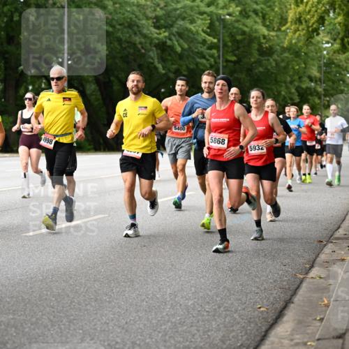 06.09.2026 - CURREX Alsterlauf Dr. Thomas Lammeyer http://msf.ph/oto/10114722 06.09.2026 09:08:26 Laufen 4255, 4998, 3044, 5400, 5868, 5932 meine-sportfotos.de