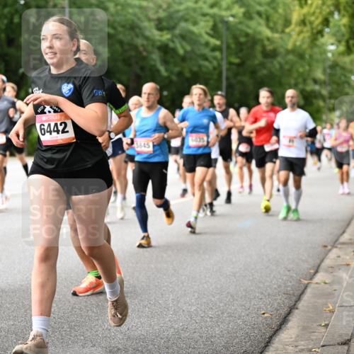 06.09.2026 - CURREX Alsterlauf Dr. Thomas Lammeyer http://msf.ph/oto/10114739 06.09.2026 09:08:28 Laufen 5400, 1969, 6442, 5845 meine-sportfotos.de