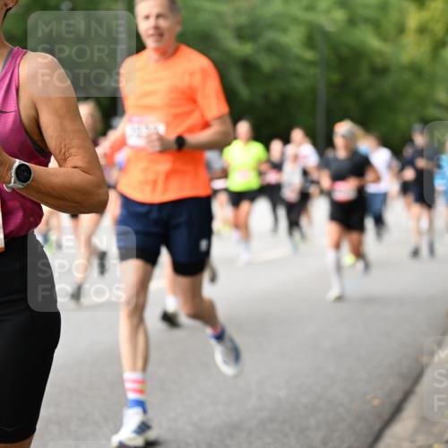 06.09.2026 - CURREX Alsterlauf Dr. Thomas Lammeyer http://msf.ph/oto/10114772 06.09.2026 09:08:34 Laufen 2502 meine-sportfotos.de