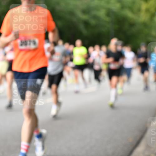 06.09.2026 - CURREX Alsterlauf Dr. Thomas Lammeyer http://msf.ph/oto/10114774 06.09.2026 09:08:34 Laufen 3076 meine-sportfotos.de
