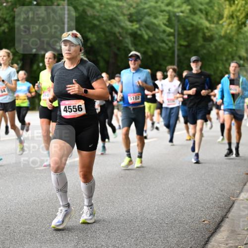 06.09.2026 - CURREX Alsterlauf Dr. Thomas Lammeyer http://msf.ph/oto/10114784 06.09.2026 09:08:36 Laufen 5784, 1945, 4556, 5102 meine-sportfotos.de