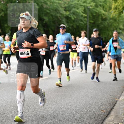 06.09.2026 - CURREX Alsterlauf Dr. Thomas Lammeyer http://msf.ph/oto/10114785 06.09.2026 09:08:36 Laufen 5784, 4556, 5102 meine-sportfotos.de