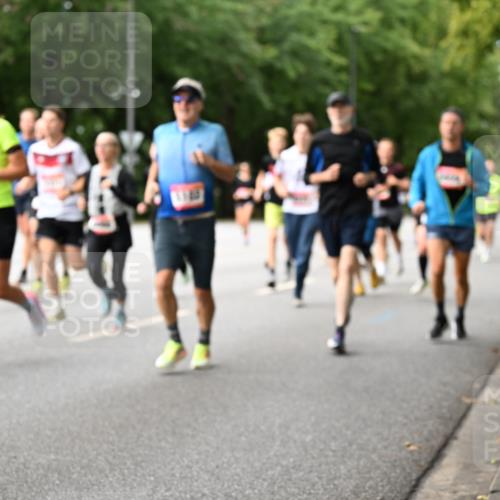 06.09.2026 - CURREX Alsterlauf Dr. Thomas Lammeyer http://msf.ph/oto/10114789 06.09.2026 09:08:36 Laufen 56 meine-sportfotos.de