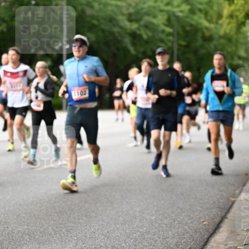 06.09.2026 - CURREX Alsterlauf Dr. Thomas Lammeyer http://msf.ph/oto/10114790 06.09.2026 09:08:37 Laufen 1945, 5102 meine-sportfotos.de