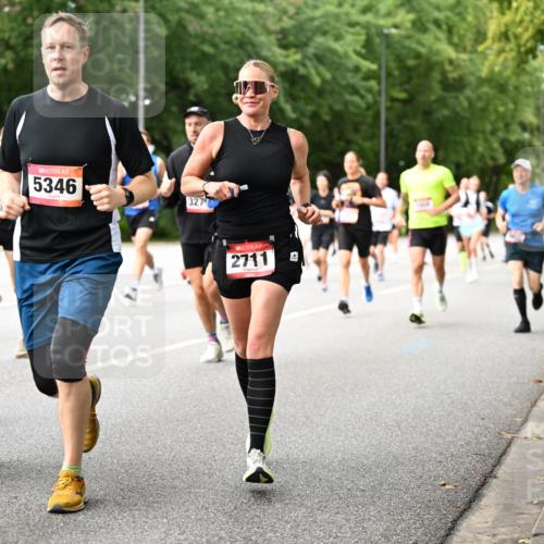 06.09.2026 - CURREX Alsterlauf Dr. Thomas Lammeyer http://msf.ph/oto/10114803 06.09.2026 09:08:40 Laufen 2017, 5347, 6168, 5346, 327, 2711 meine-sportfotos.de