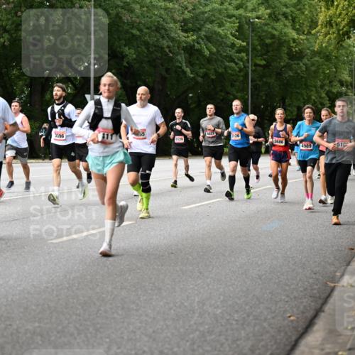 06.09.2026 - CURREX Alsterlauf Dr. Thomas Lammeyer http://msf.ph/oto/10114835 06.09.2026 09:08:45 Laufen 8120, 4022, 3126, 55, 3686, 3396, 5129, 519, 4989, 5721, 5848 meine-sportfotos.de