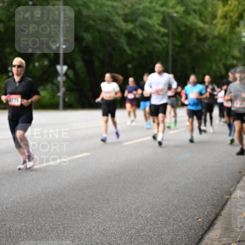 06.09.2026 - CURREX Alsterlauf Dr. Thomas Lammeyer http://msf.ph/oto/10114866 06.09.2026 09:08:49 Laufen  meine-sportfotos.de