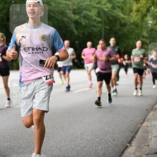 06.09.2026 - CURREX Alsterlauf Dr. Thomas Lammeyer http://msf.ph/oto/10114981 06.09.2026 09:09:08 Laufen 8280, 251 meine-sportfotos.de