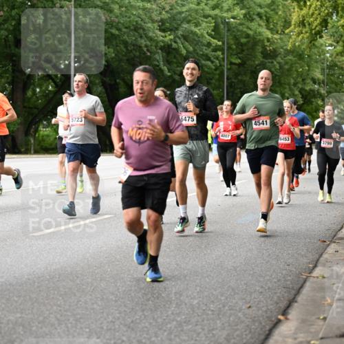 06.09.2026 - CURREX Alsterlauf Dr. Thomas Lammeyer http://msf.ph/oto/10114988 06.09.2026 09:09:09 Laufen 5551, 332, 5723, 6475, 4007, 4541, 6453, 3799 meine-sportfotos.de