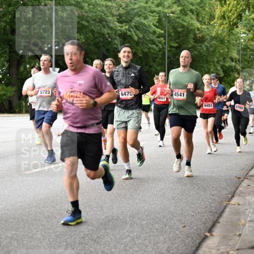 06.09.2026 - CURREX Alsterlauf Dr. Thomas Lammeyer http://msf.ph/oto/10114990 06.09.2026 09:09:09 Laufen 8332, 5723, 6475, 4007, 4541, 6453, 3799 meine-sportfotos.de