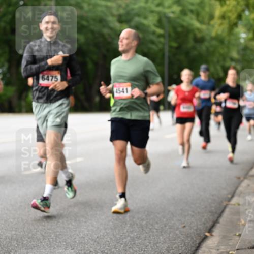 06.09.2026 - CURREX Alsterlauf Dr. Thomas Lammeyer http://msf.ph/oto/10114997 06.09.2026 09:09:10 Laufen 6475, 4541 meine-sportfotos.de