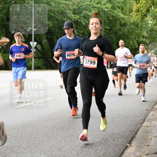 06.09.2026 - CURREX Alsterlauf Dr. Thomas Lammeyer http://msf.ph/oto/10115004 06.09.2026 09:09:13 Laufen 6453, 4393, 6079, 3799, 4457, 5881 meine-sportfotos.de