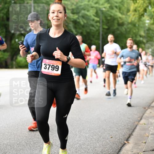 06.09.2026 - CURREX Alsterlauf Dr. Thomas Lammeyer http://msf.ph/oto/10115007 06.09.2026 09:09:13 Laufen 4393, 3799 meine-sportfotos.de