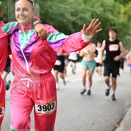 06.09.2026 - CURREX Alsterlauf Dr. Thomas Lammeyer http://msf.ph/oto/10115087 06.09.2026 09:09:42 Laufen 3902, 3903 meine-sportfotos.de
