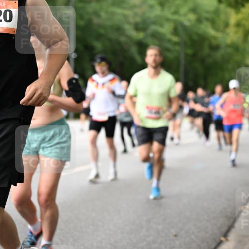 06.09.2026 - CURREX Alsterlauf Dr. Thomas Lammeyer http://msf.ph/oto/10115096 06.09.2026 09:09:44 Laufen 6020 meine-sportfotos.de