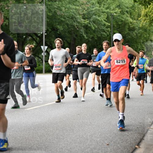 06.09.2026 - CURREX Alsterlauf Dr. Thomas Lammeyer http://msf.ph/oto/10115111 06.09.2026 09:09:46 Laufen 4232, 3393, 1827, 3556, 4742, 8215, 6153, 5552 meine-sportfotos.de