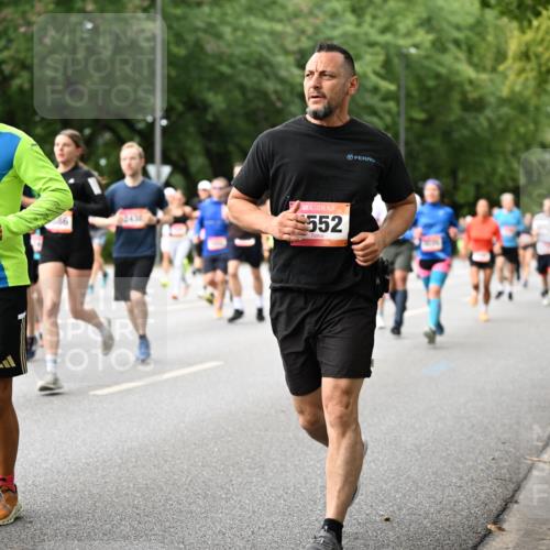06.09.2026 - CURREX Alsterlauf Dr. Thomas Lammeyer http://msf.ph/oto/10115137 06.09.2026 09:09:50 Laufen 53, 86, 2436, 552 meine-sportfotos.de