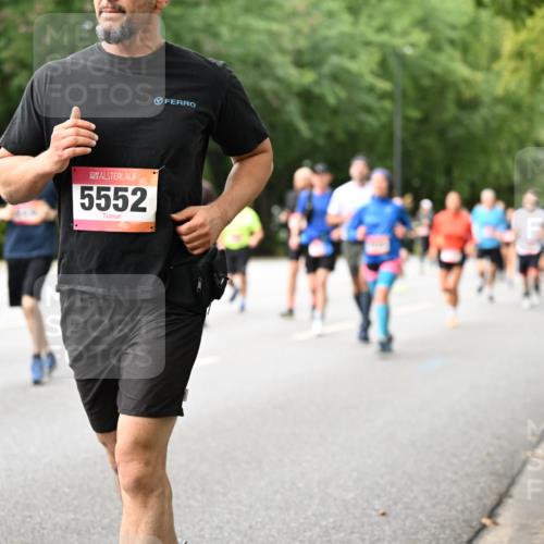 06.09.2026 - CURREX Alsterlauf Dr. Thomas Lammeyer http://msf.ph/oto/10115142 06.09.2026 09:09:51 Laufen 5552 meine-sportfotos.de